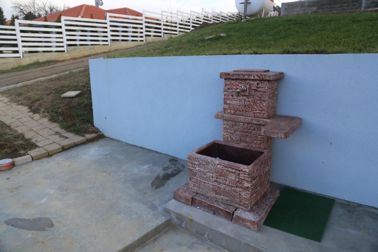Fruskogorska Idila Apartmani Врдник Экстерьер фото