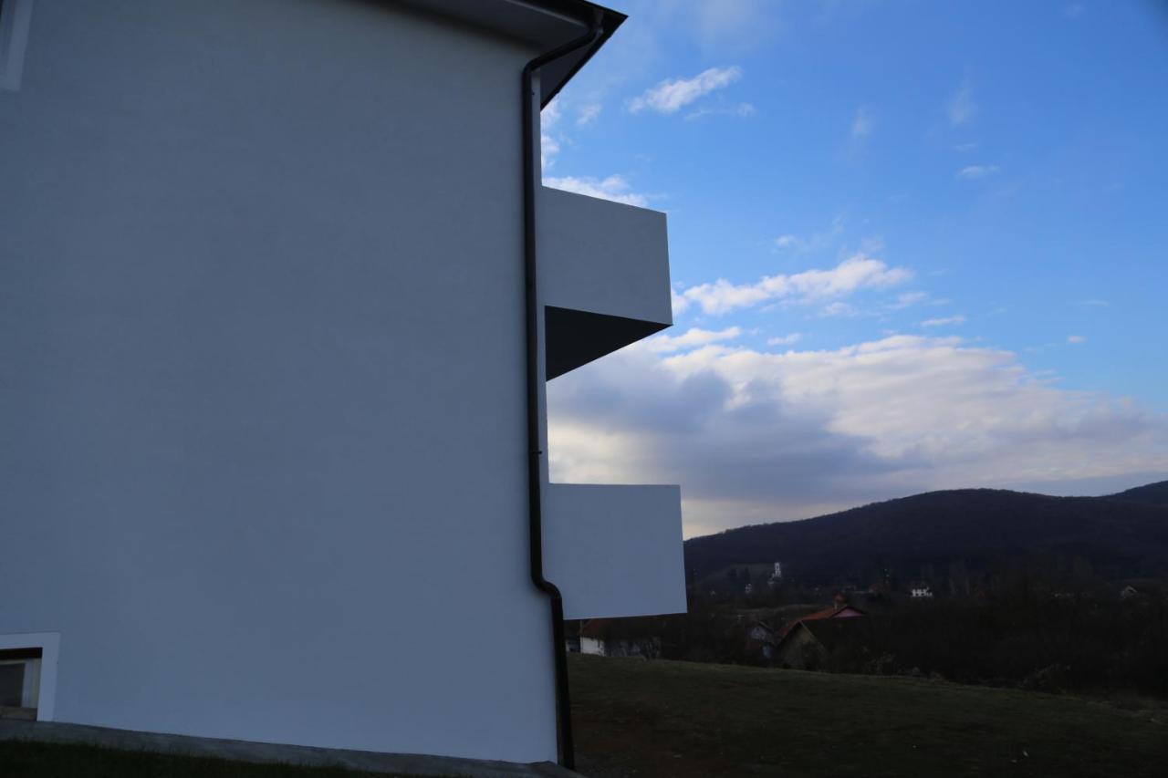 Fruskogorska Idila Apartmani Врдник Экстерьер фото